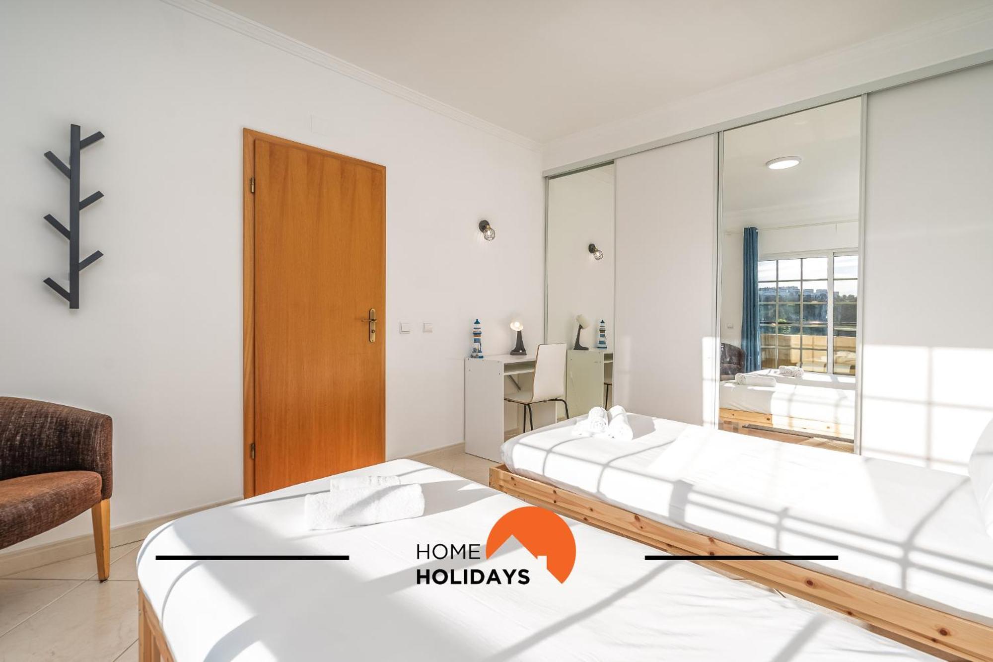 #257 Sun & Sea By Holidays * Albufeira