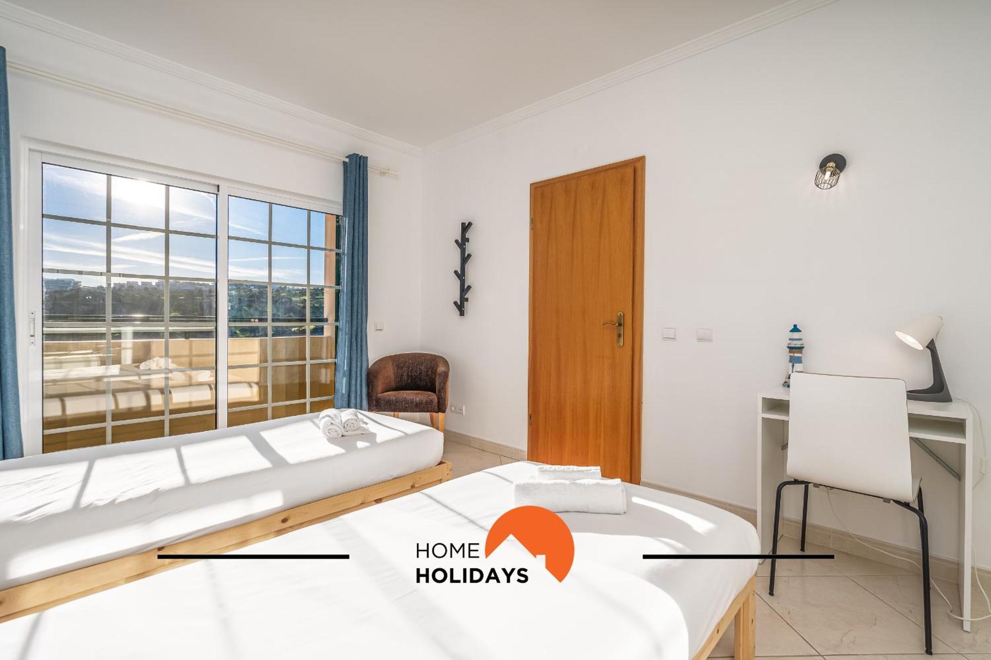 #257 Sun & Sea By Holidays Holiday home *