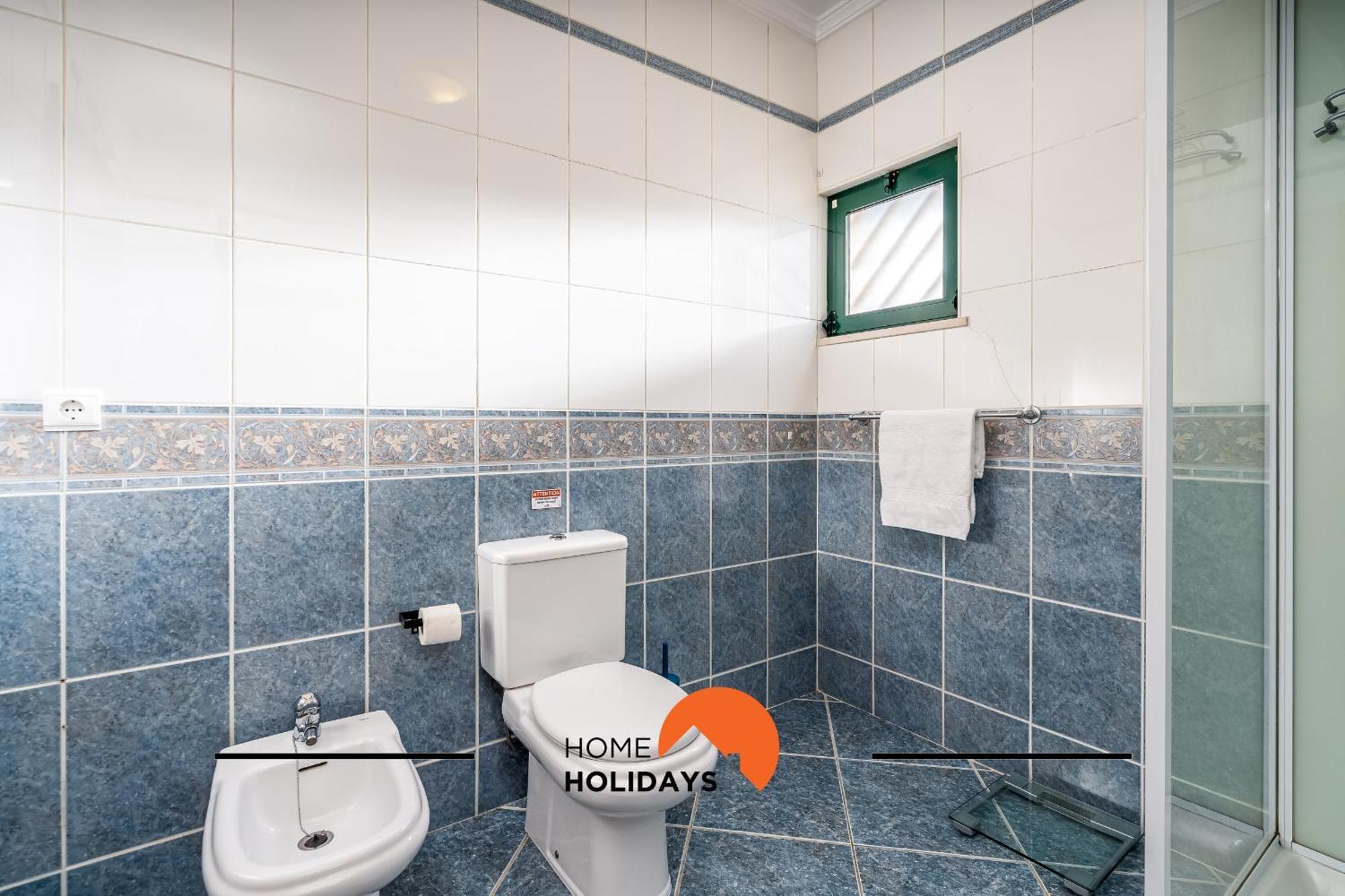 #257 Sun & Sea By Holidays Holiday home *